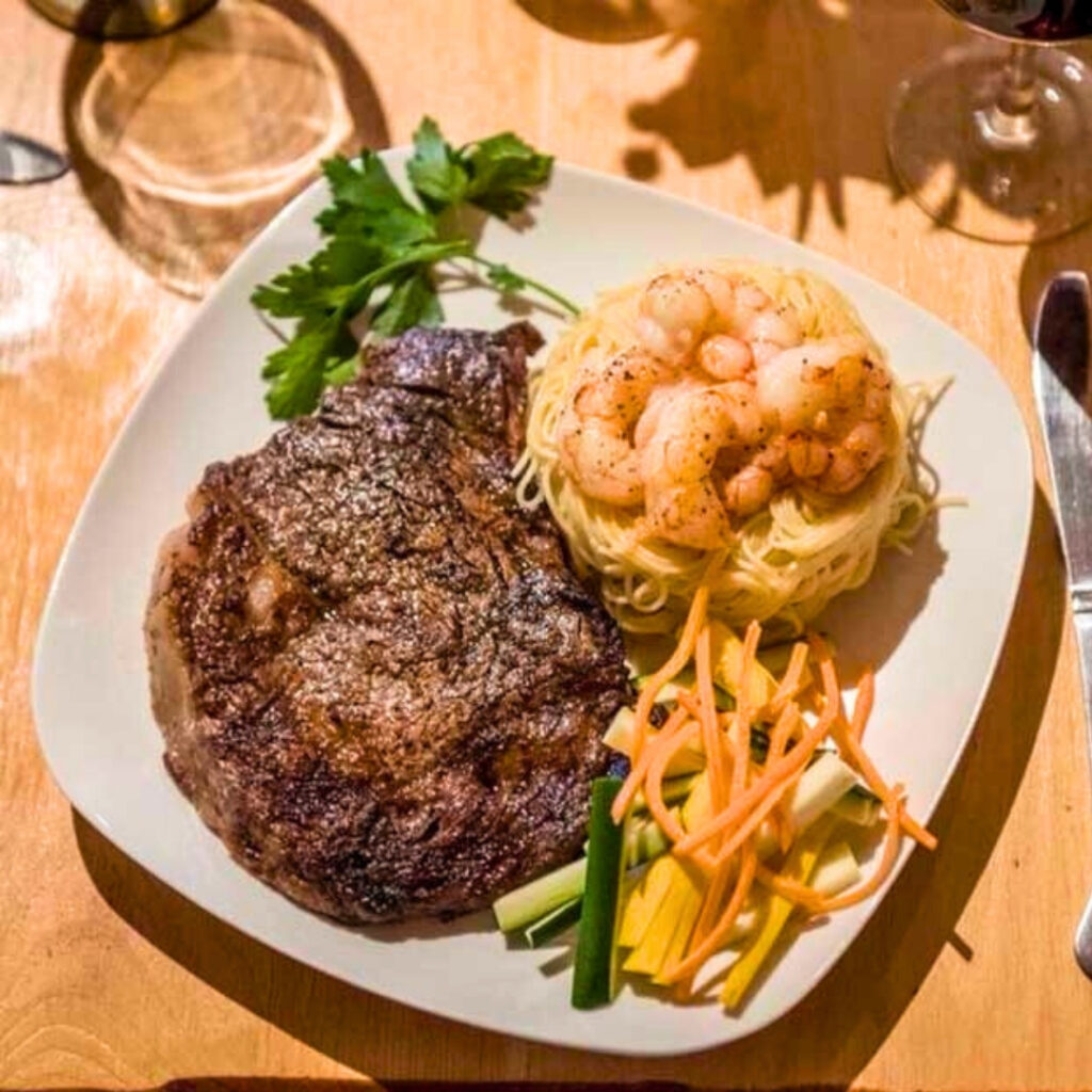 a steak diiner